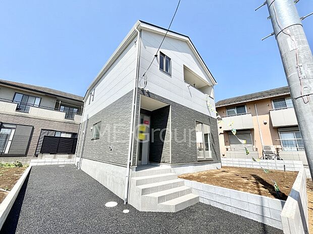 暮らしやすさと居心地の良さにこだわったシンプルで飽きのこないデザイン !