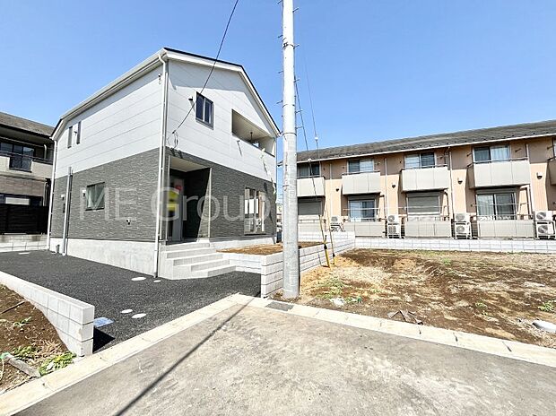 たっぷりの陽光と心地よい風が舞い込む住まい