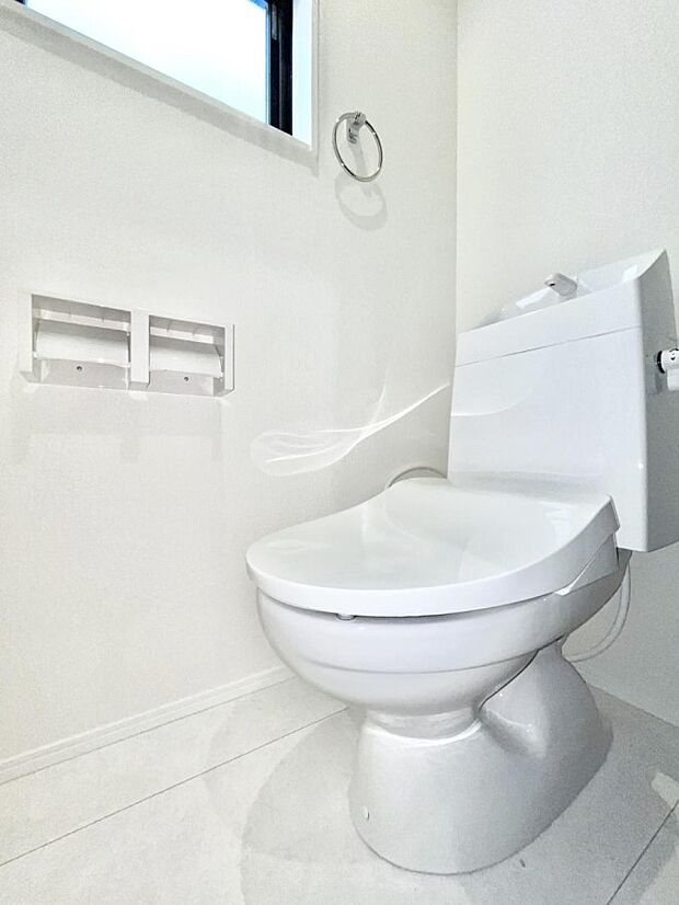 トイレは温水洗浄機能付き