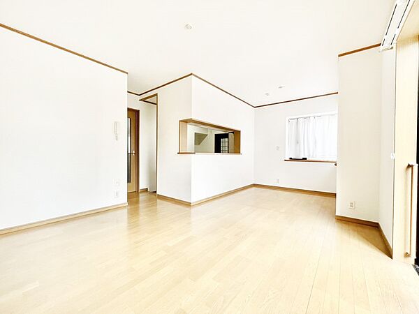 ご家族が自然と集まり、賑やかな笑い声で包まれる憩いの空間になりそうですね！