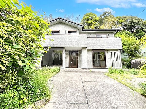 溢れる陽光でご家族の笑顔も輝く