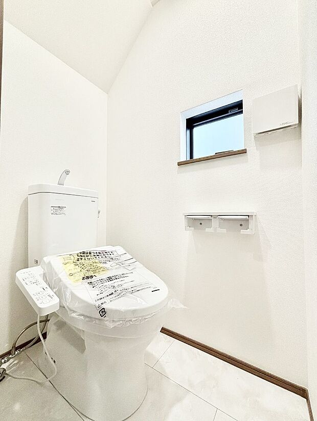 トイレは温水洗浄機能付き