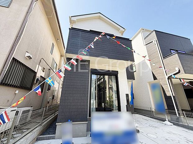 溢れる陽光でご家族の笑顔も輝く