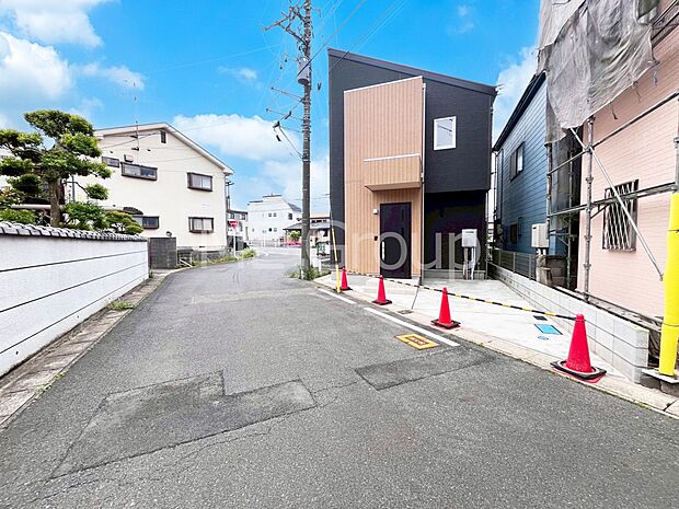 たっぷりの陽光と心地よい風が舞い込む住まい