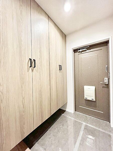 家族の帰宅やお客様をあたたかく迎える玄関