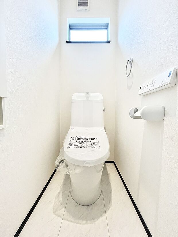 トイレは温水洗浄機能付き