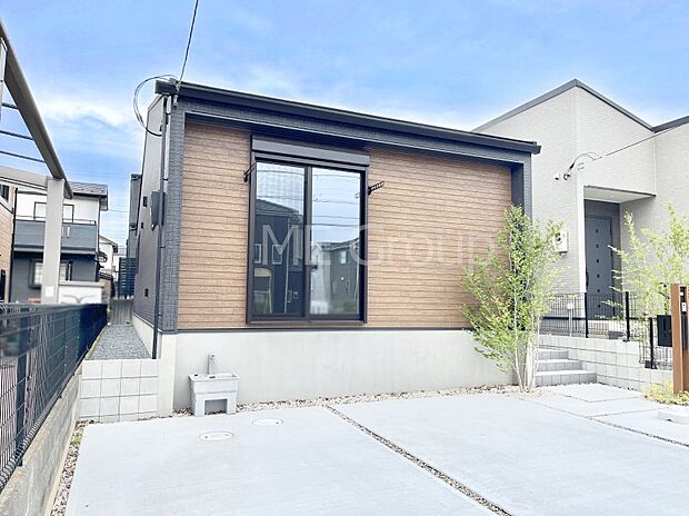 洗練された外観、上質な住空間が広がる室内は永く安心して過ごせる住居です。