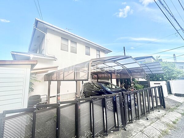 溢れる陽光でご家族の笑顔も輝く
