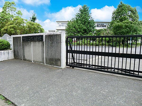 小学校 670m 市原市立石塚小学校