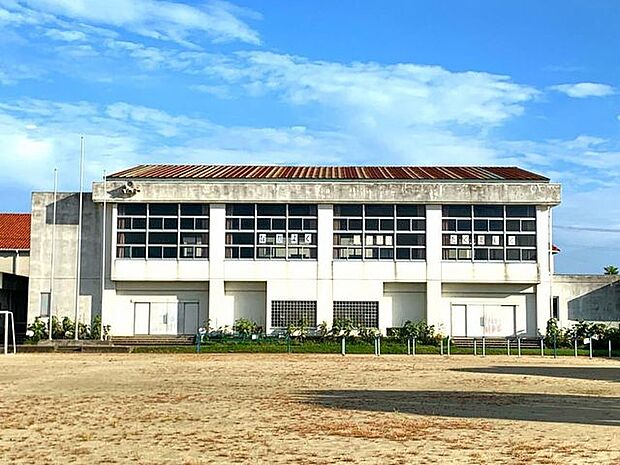 小郡市立東野小学校 1300m