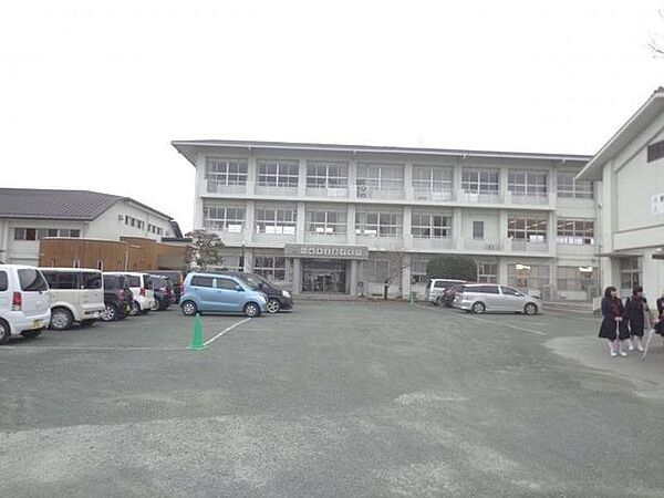 八女市立南中学校 2340m