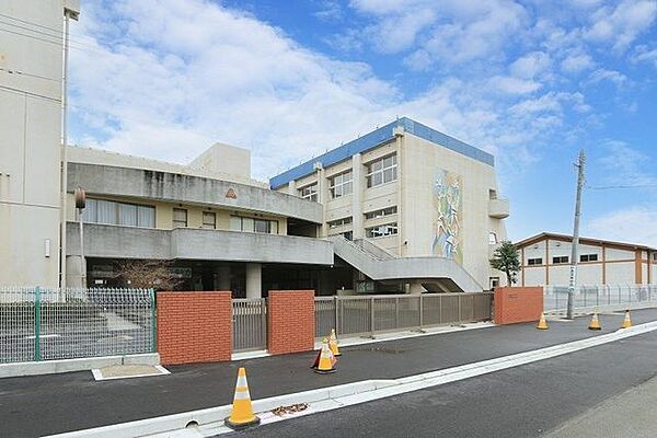 広川町立広川中学校 470m