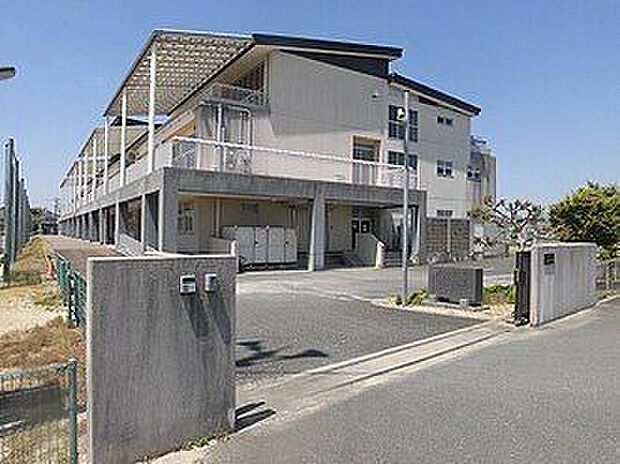 みやき町立三根中学校 1050m