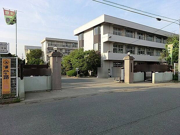 中学校 1200m 松山中学校