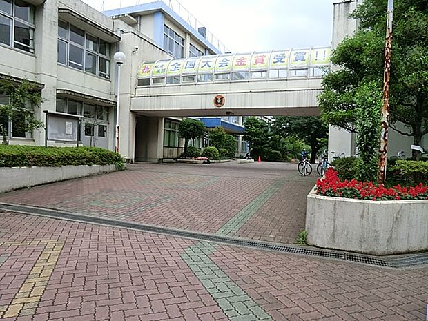 中学校 980m 第一中学校