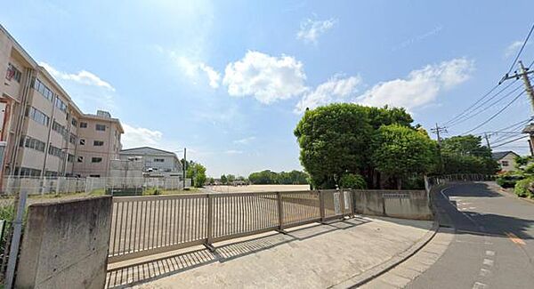 原市南小学校（800m）