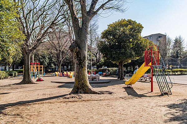 中青木公園（560m）