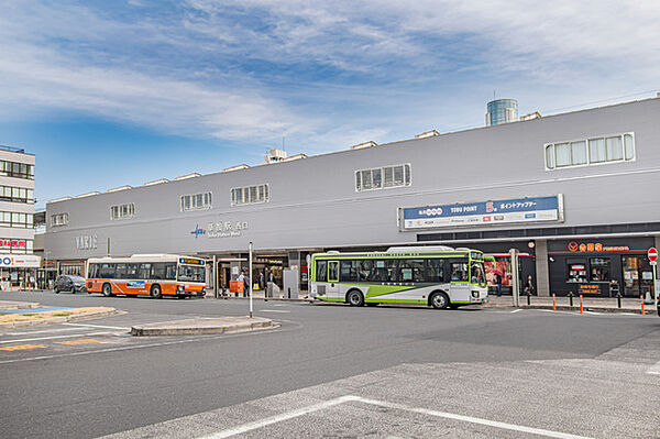東武伊勢崎・大師線「草加」駅（560m）