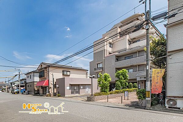 内覧をご希望の方は、お気軽にお問い合わせください。また、社用車によるご自宅や最寄り駅からの無料送迎サービスもご利用いただけます。初めてのマイホーム探しも、しっかりとサポートいたします。