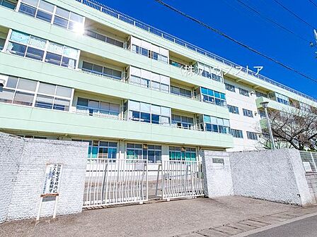 川口市立在家中学校（700m）