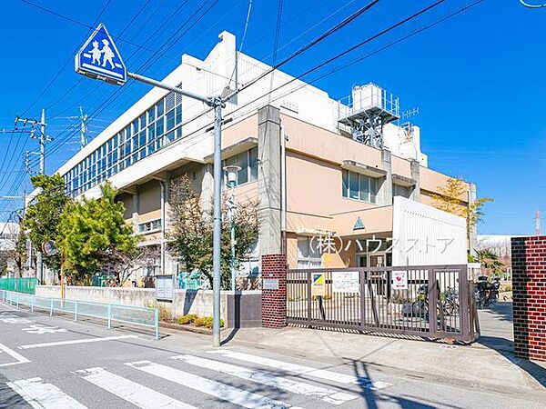 川口市立芝西小学校（880m）
