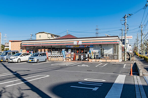 セブンイレブン川口戸塚4丁目店（450m）