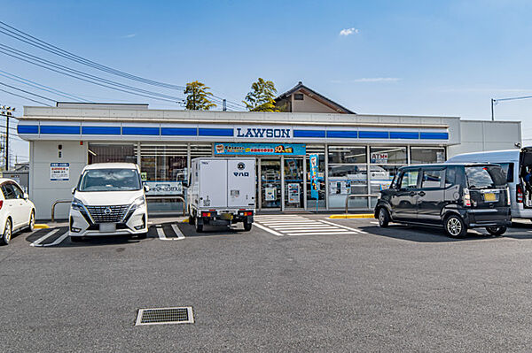 ローソン 草加青柳七丁目店（600m）
