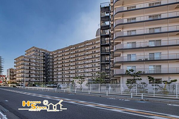 内覧をご希望の方は、お気軽にお問い合わせください。また、社用車による無料送迎サービスもご利用いただけますので、ぜひご相談ください。初めてのマイホーム探しも、しっかりとサポートいたします。