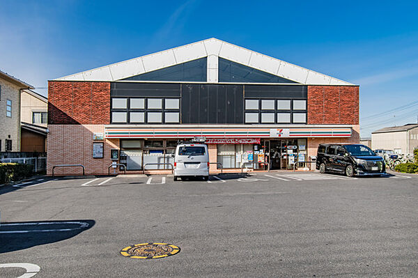 セブンイレブン川口江戸3丁目店（670m）