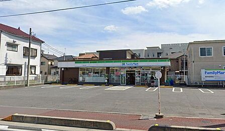 ファミリーマート春日部大場店(920m)