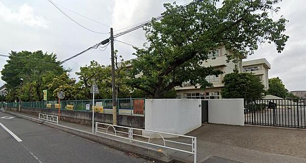大間野小学校（350m）