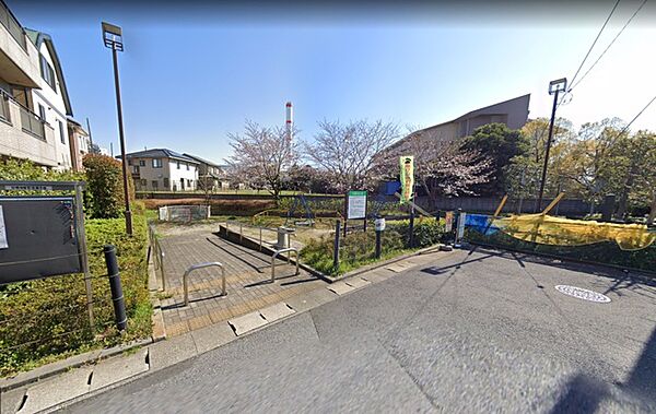 谷塚仲沼田公園（530m）