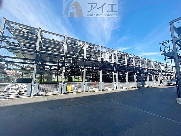 駐車場があるため車通勤の方にも安心なマンションです