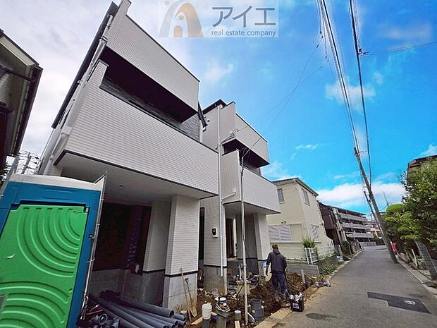 溢れる陽光でご家族の笑顔も輝く