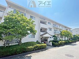 はるのみち公園前団地　参号棟