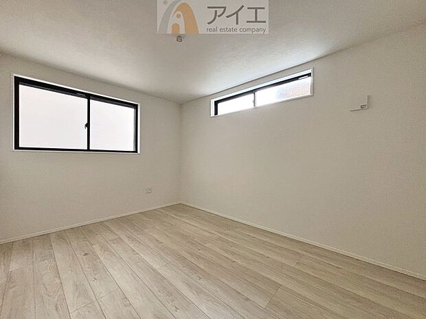 溢れる陽光でご家族の笑顔も輝く