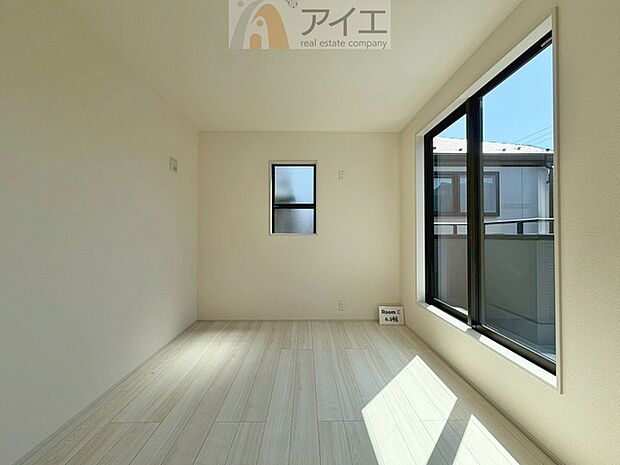 風通しが良く、開放感あふれるお部屋です