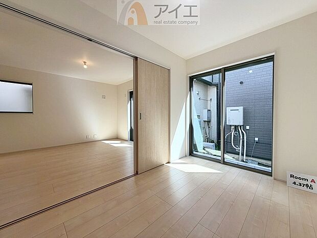 リビングとなじみやすい仕様でインテリア性が高い