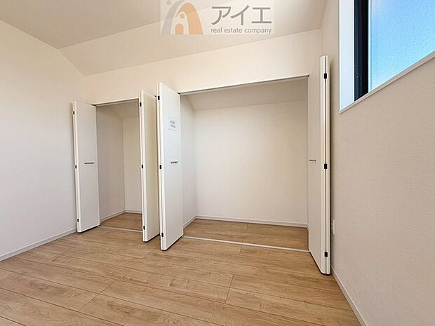 豊富な収納スペースですっきりとした暮らしを