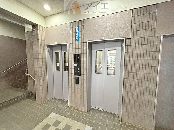 清掃も行き届いたエレベーターホール
