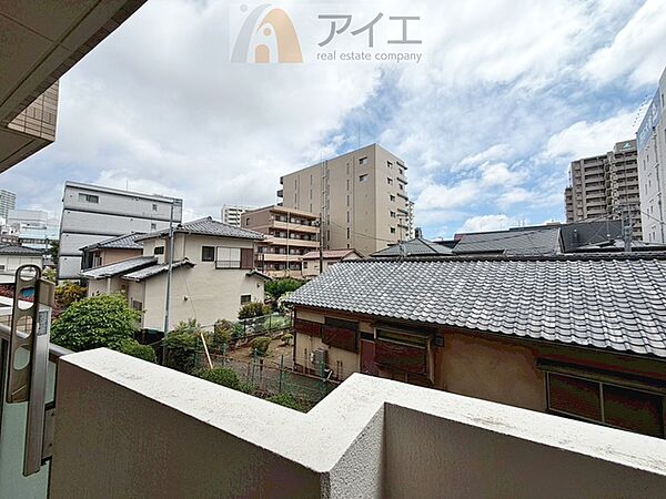 空を近くに感じられる眺望を楽しめます