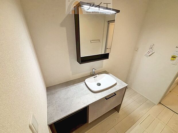 上質な洗面空間がゆとりの時間を演出