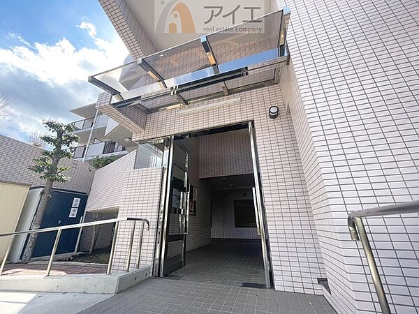 共用部の清掃・修理は管理員が実施