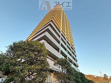 友人を呼びたくなるリフォーム済みのきれいな住まいです