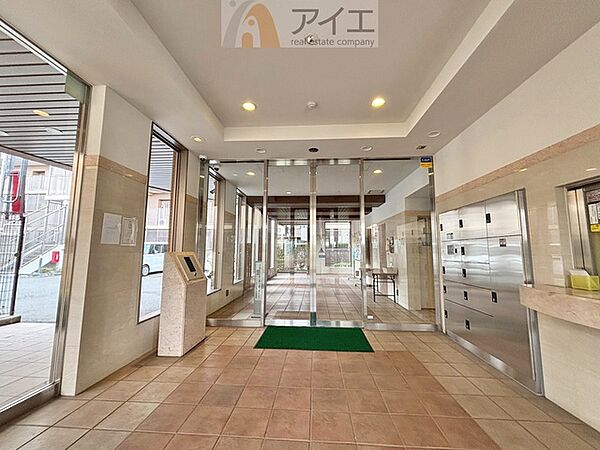 共用部の清掃・修理は管理員が実施