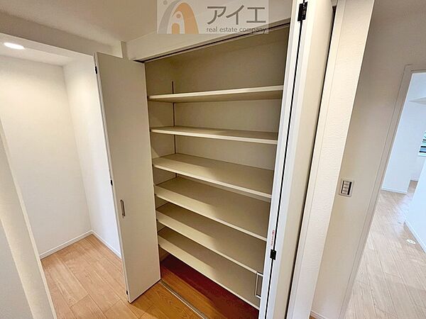 便利な全居室収納スペース付