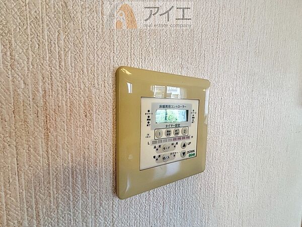 空気もクリーンでご家族に優しい床暖房付