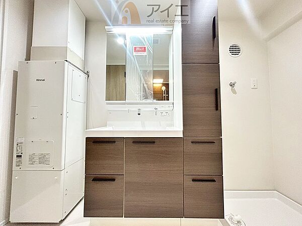 上質な洗面空間がゆとりの時間を演出