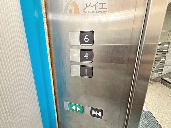 エレベーター停止階
