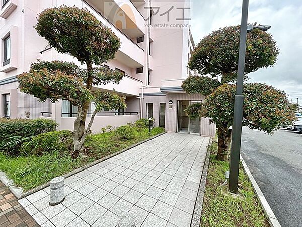 溢れる陽光でご家族の笑顔も輝く住まい